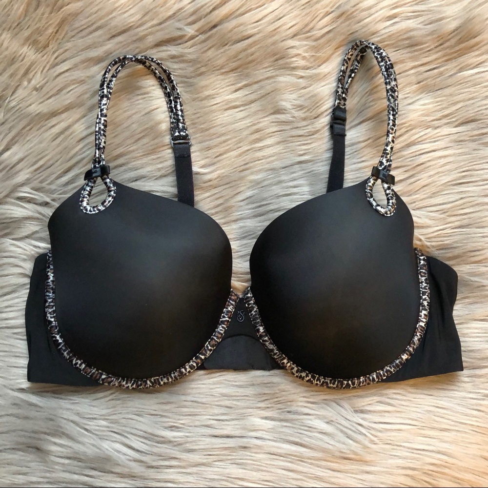 Victoria’s Secret “sexy little things” 38D bra